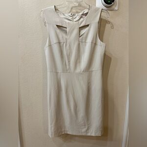 Forever 21 Cream Diamond Cut Neck Size Medium